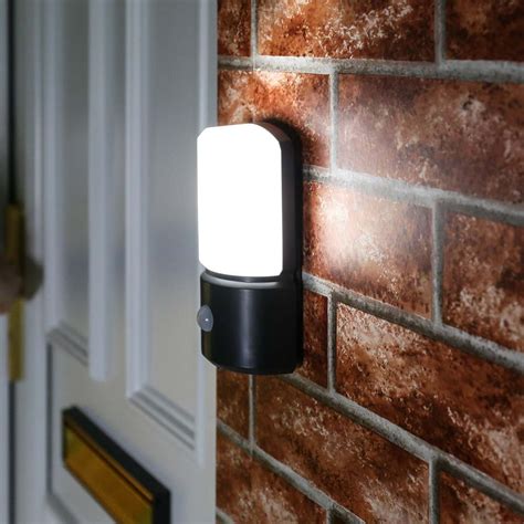 battery operated sensor lights outdoor